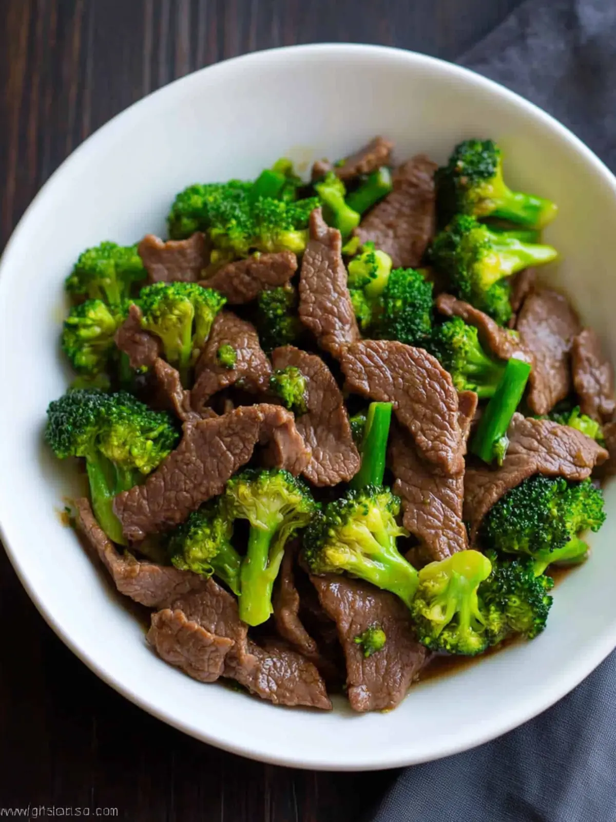 Beef with Broccoli: Quick Stir-Fry for Busy Weeknights 4 Beef with Broccoli