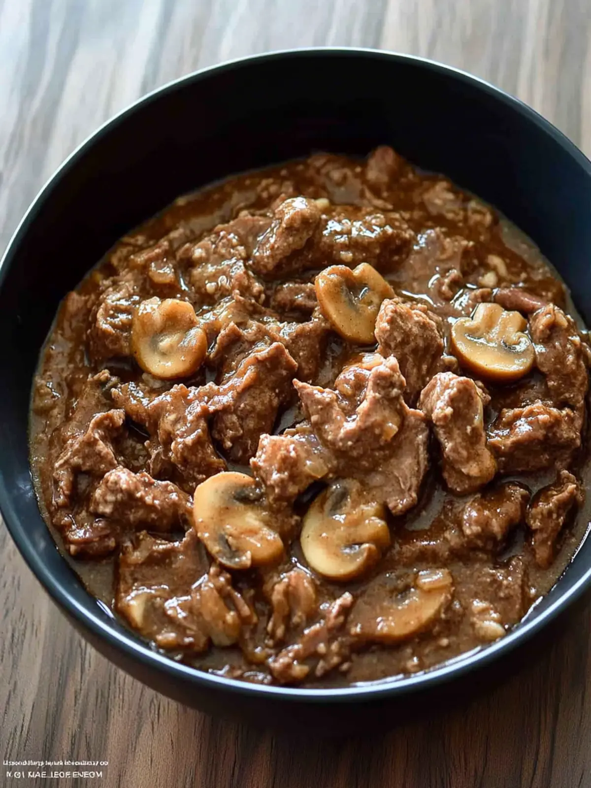 Garlic Pepper Beef in Mushroom Gravy: A Comforting Delight 2 Garlic Pepper Beef in Mushroom Gravy