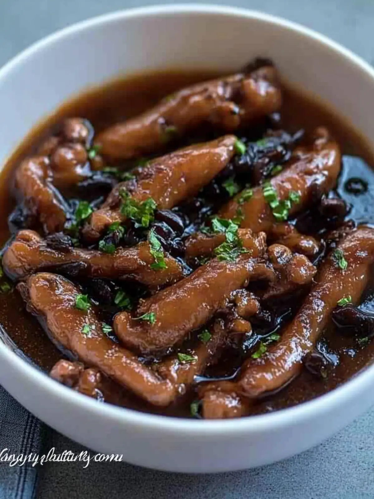 Savory Chicken Feet in Oyster Sauce with Salted Black Beans 5 Chicken Feet in Oyster Sauce with Salted Black Beans