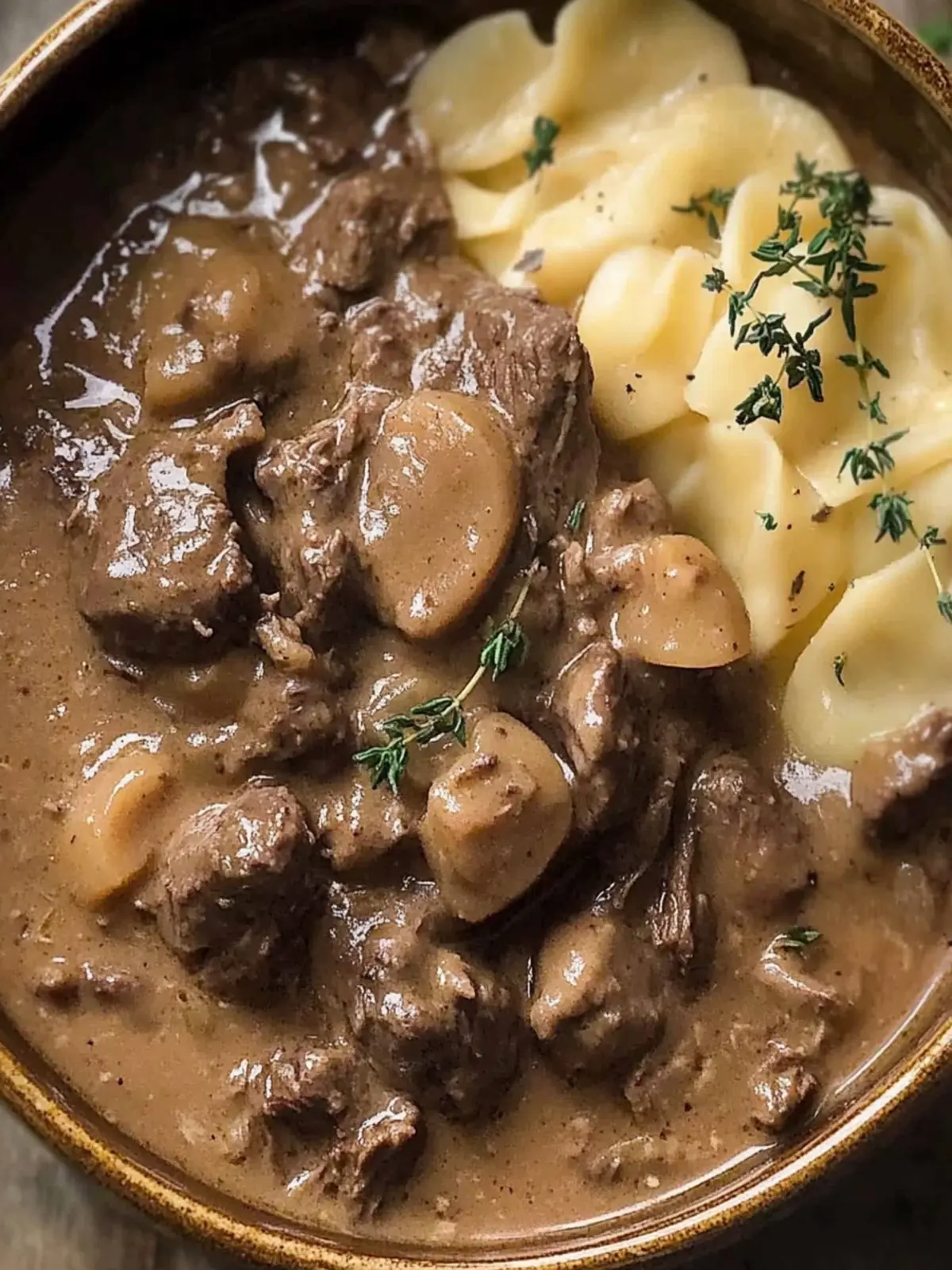 Fall-Apart Slow Cooker Beef Stroganoff Stew for Cozy Nights 4 Slow Cooker Beef Stroganoff Stew