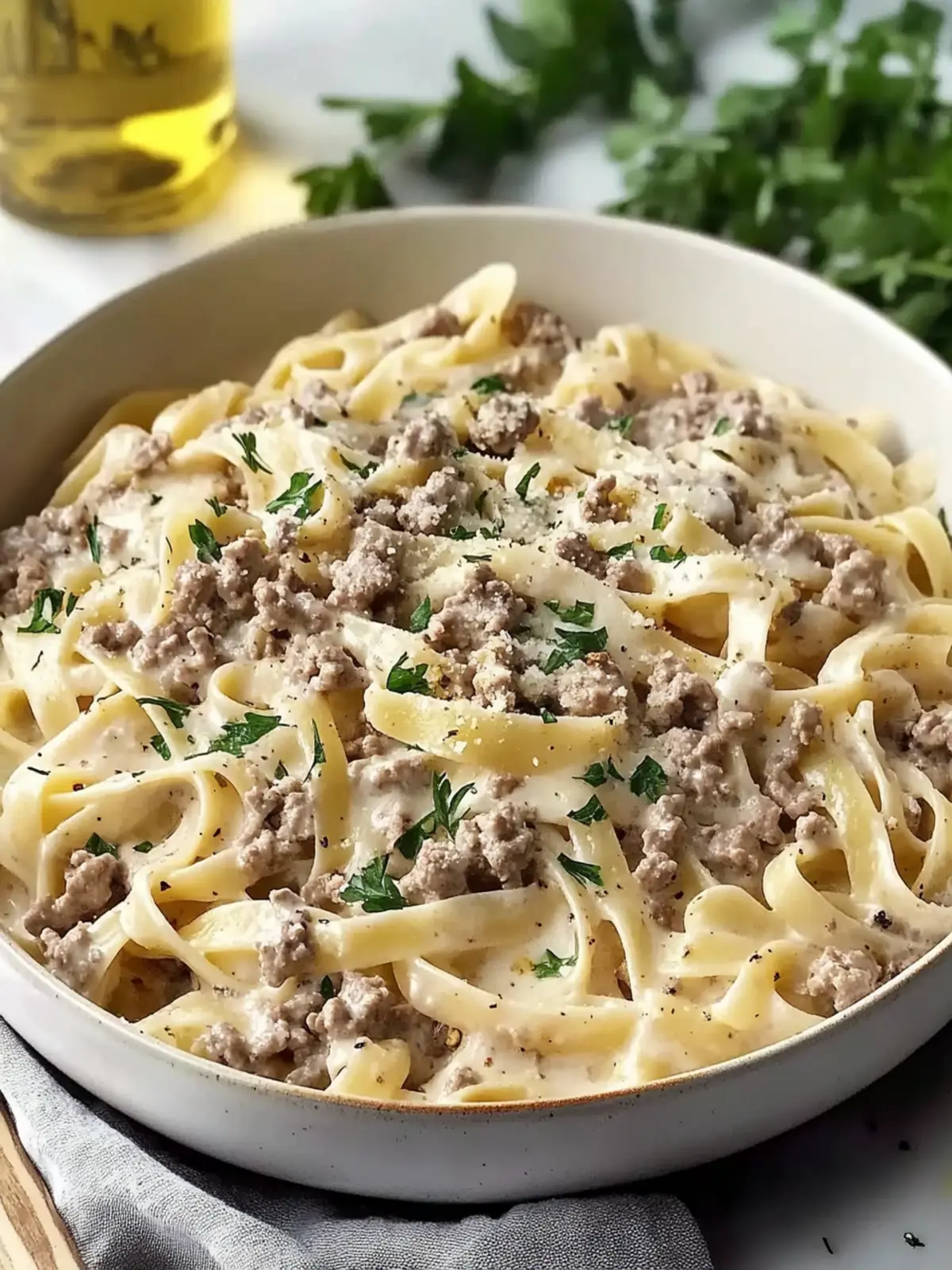 Best Ground Beef Pasta Alfredo for Cozy Weeknight Dinners 2 Best Ground Beef Pasta Alfredo