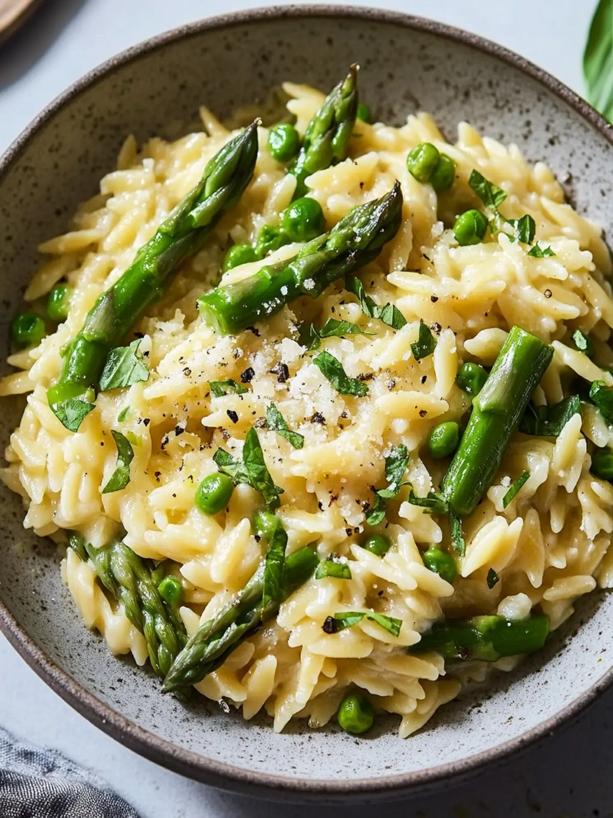 Creamy Cheesy Asparagus Orzotto for Cozy Spring Nights 3 Cheesy Asparagus Orzotto