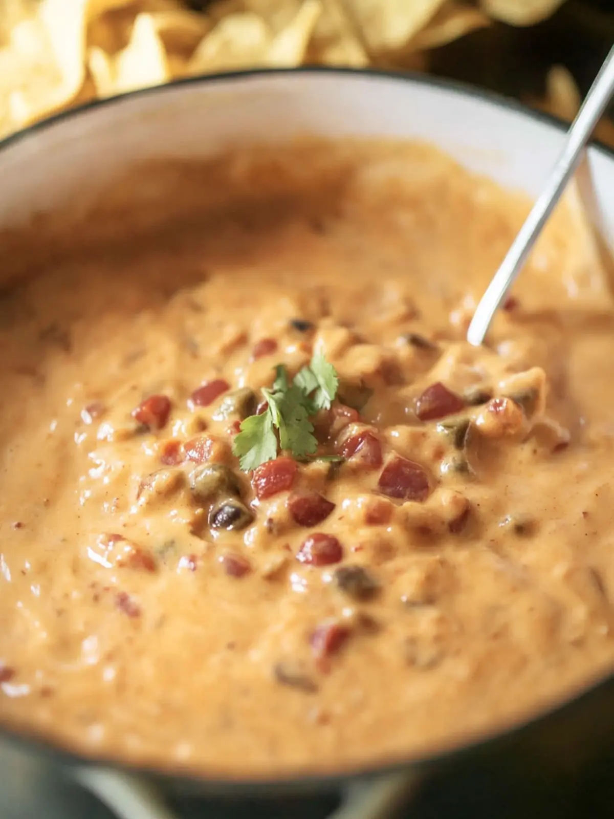 The Best Slow Cooker Queso Dip Recipe for Epic Game Day Snacks 2 The Best Slow Cooker Queso Dip Recipe